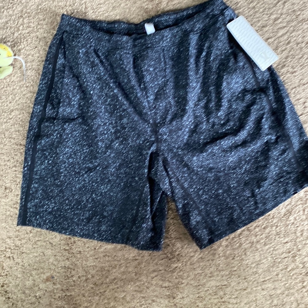 Men’s swim shorts
